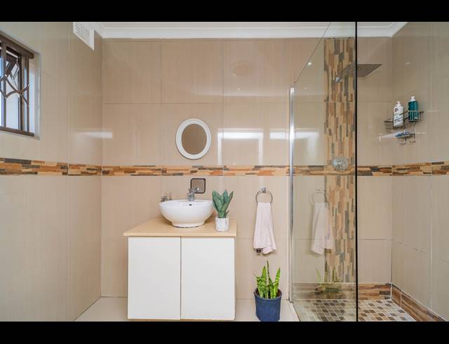 3 BEDROOM HOUSE TO LET IN RESERVOIR HILLS